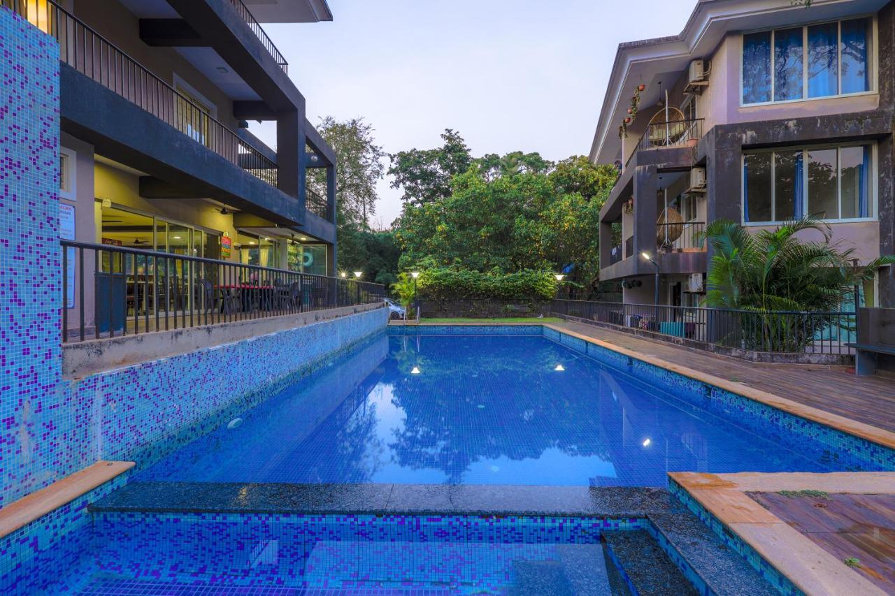 4Bhk Sparkling Apartment Near Beach Pool & Bar 2Bhkx2 Vagator Exteriör bild