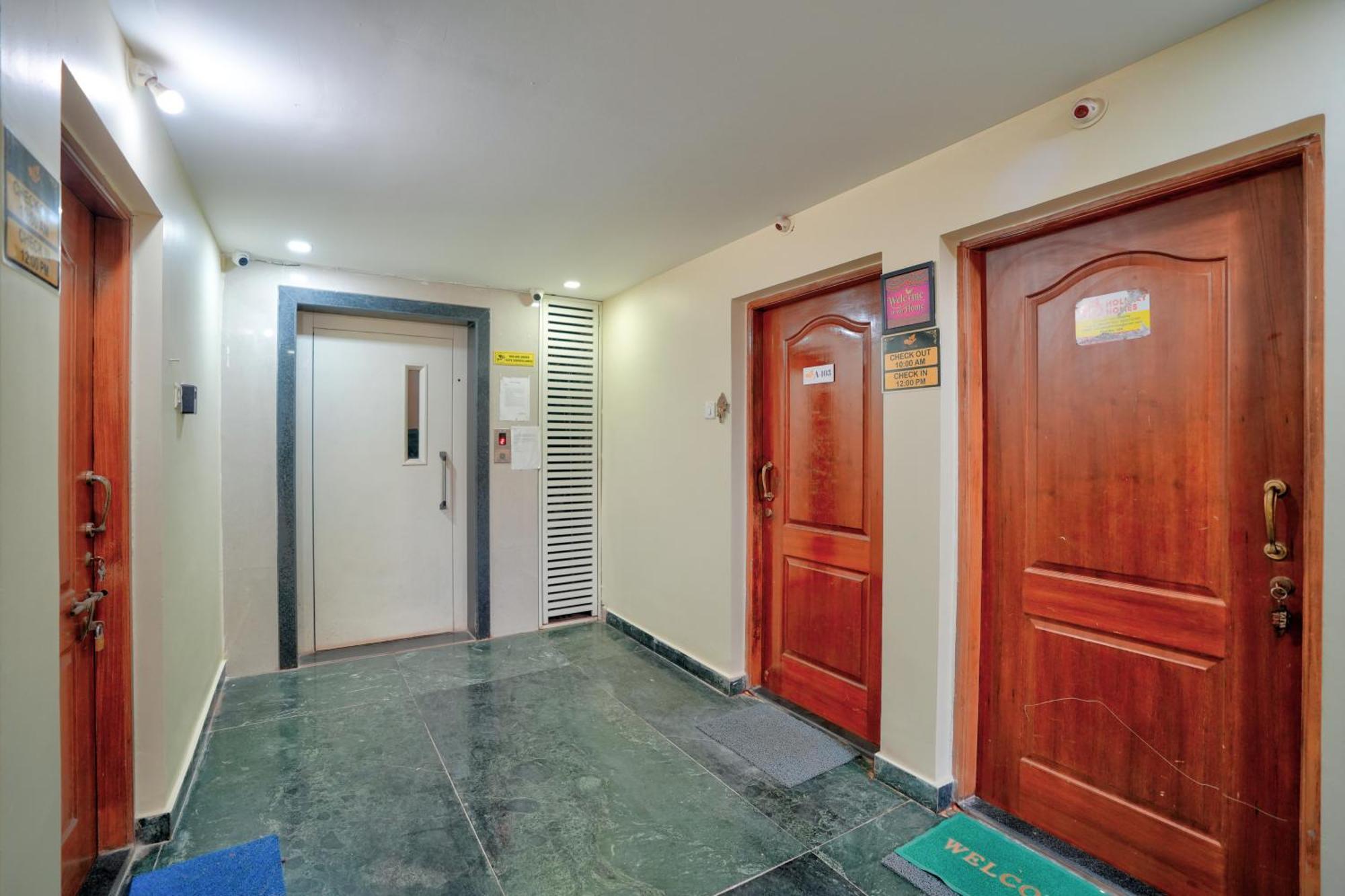 4Bhk Sparkling Apartment Near Beach Pool & Bar 2Bhkx2 Vagator Exteriör bild