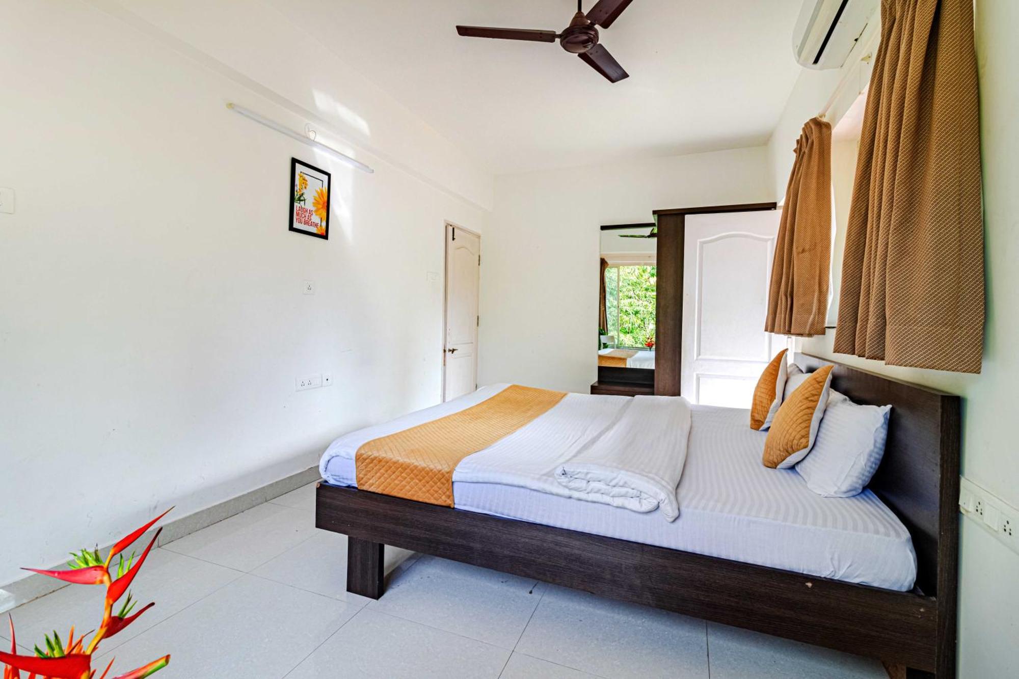 4Bhk Sparkling Apartment Near Beach Pool & Bar 2Bhkx2 Vagator Exteriör bild