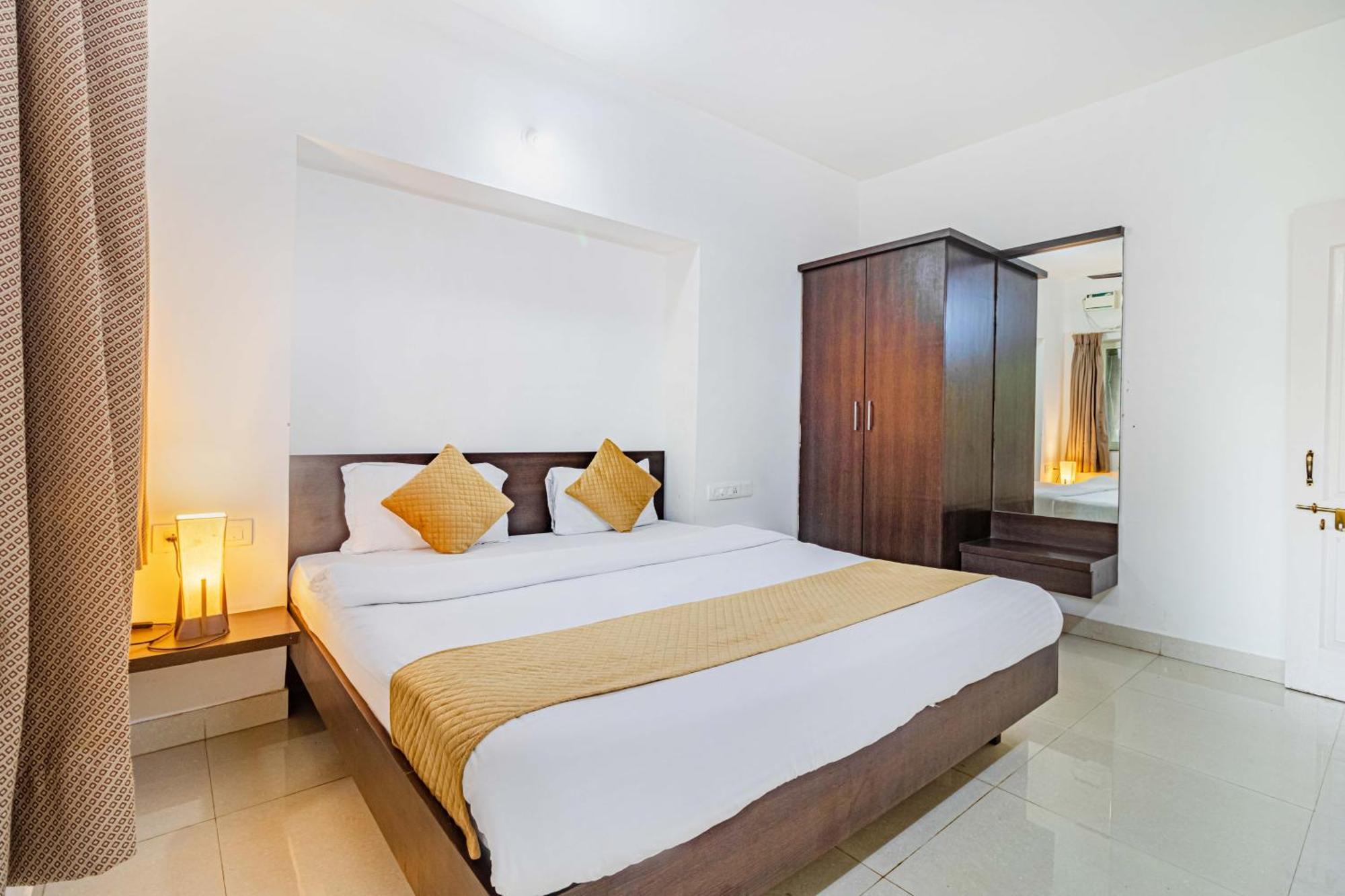 4Bhk Sparkling Apartment Near Beach Pool & Bar 2Bhkx2 Vagator Exteriör bild